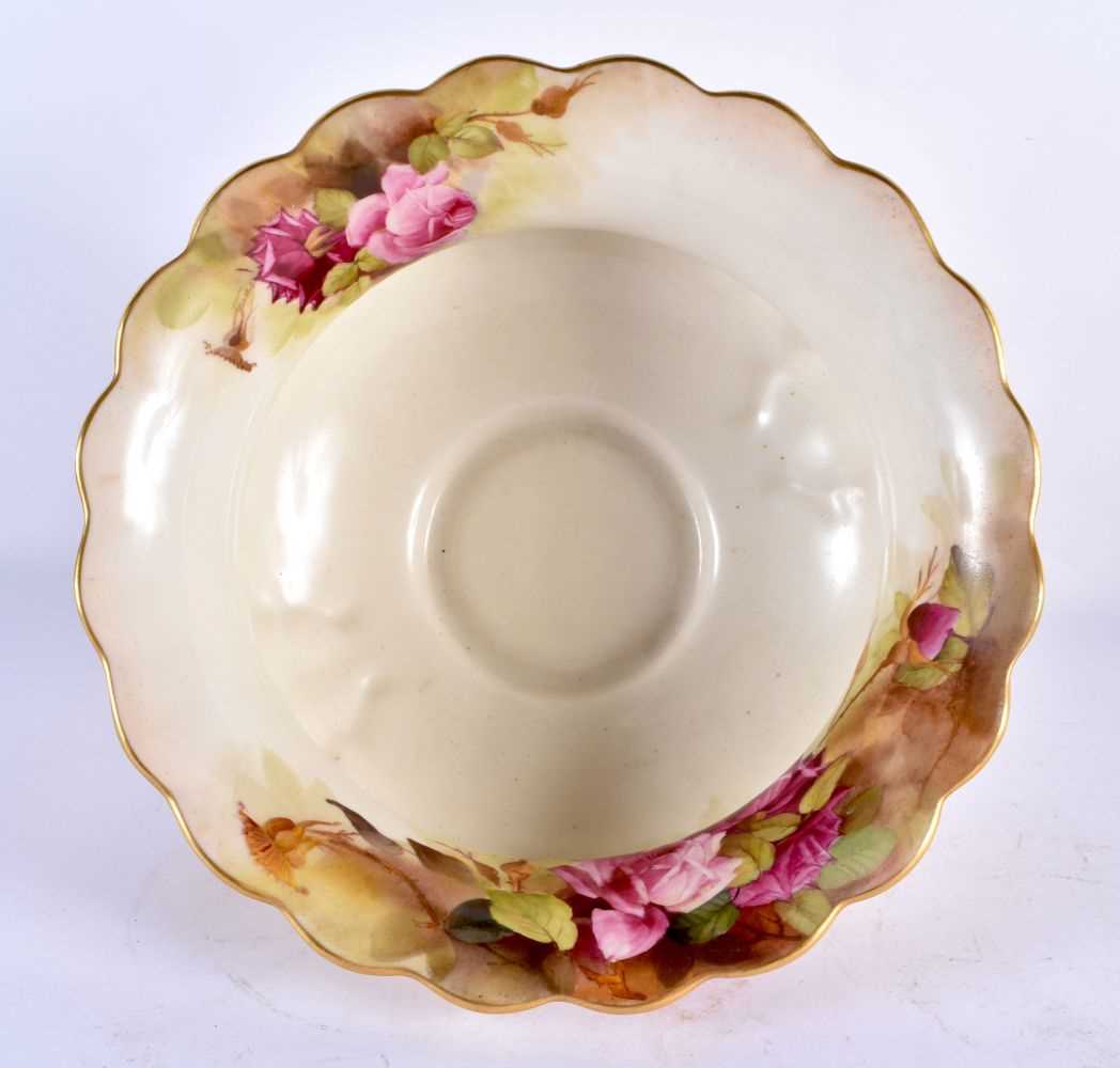 A ROYAN WORCESTER TWIN HANDLED PORCELAIN ROSE PAINTED BOWL. 24 cm x 13 cm. - Image 4 of 7