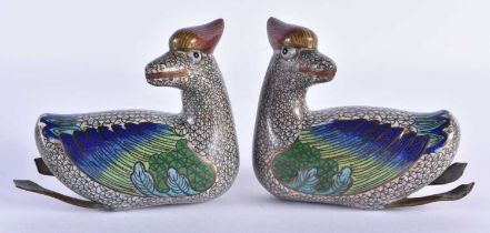 A PAIR OF EARLY 19TH CENTURY CHINESE CLOISONNE ENAMEL BIRDS Jiaqing. 10 cm x 8 cm.