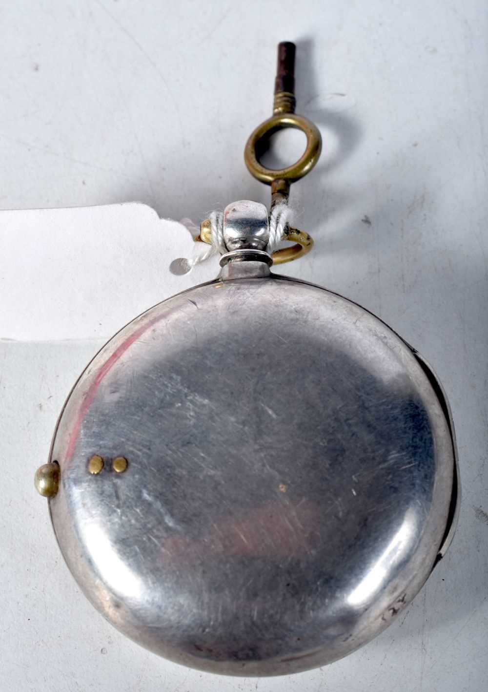 A Georgian Silver Verge Pocket Watch. Hallmarked London 1802. 5.5cm diameter, Working, weight 131g - Image 2 of 4