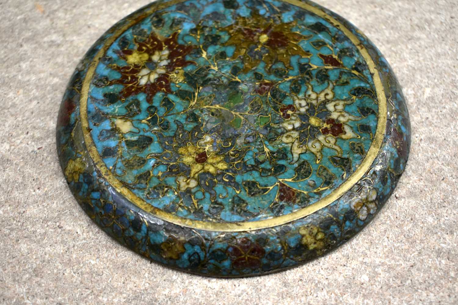 A VERY UNUSUAL 15TH CENTURY CHINESE CLOISONNE ENAMEL PLATE Ming, decorated with lotus to top and - Image 10 of 18