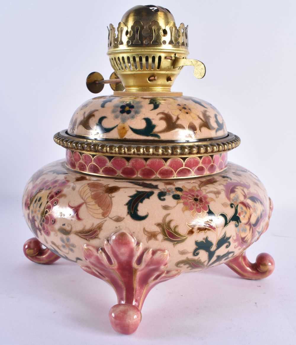 A VERY RARE 19TH CENTURY HUNGARIAN ZSOLNAY PECS OIL BURNER LAMP painted with floral sprays in the - Bild 6 aus 13