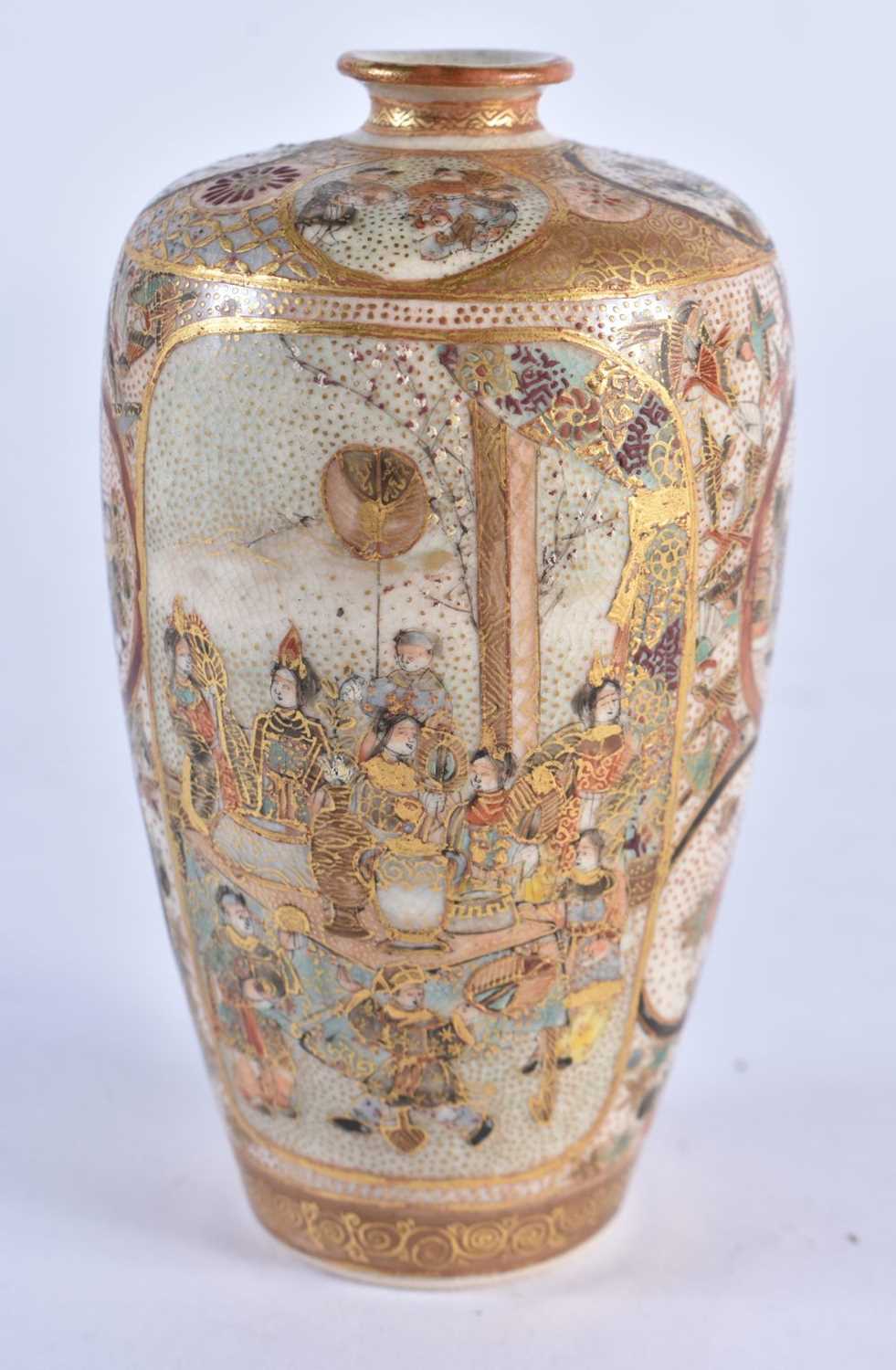 A SMALL 19TH CENTURY JAPANESE MEIJI PERIOD SATSUMA POTTERY VASE painted with figures and birds - Image 3 of 14
