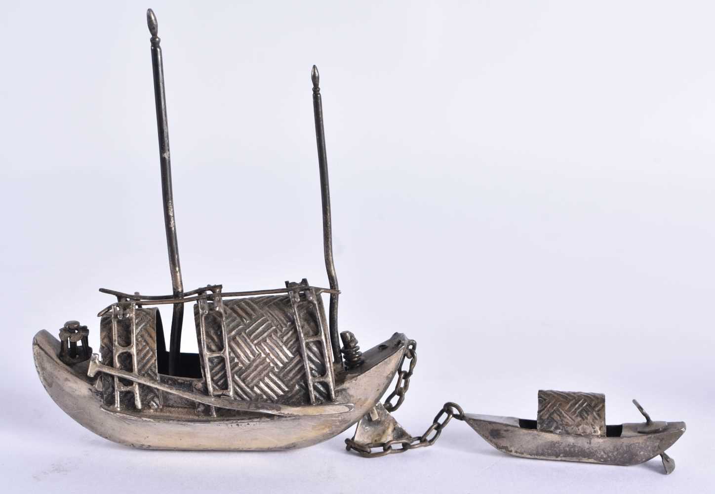 A RARE LATE 19TH CENTURY CHINESE SILVER AND ENAMEL BOAT Late Qing, together with another silver boat - Image 6 of 10