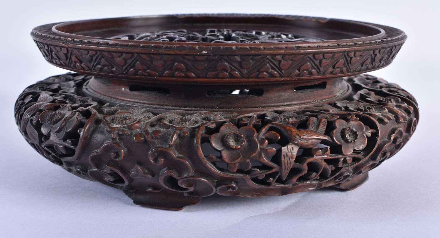 A FINE EARLY 19TH CENTURY CHINESE CARVED HARDWOOD DRAGON STAND Qing, beautifully carved with a - Image 2 of 14