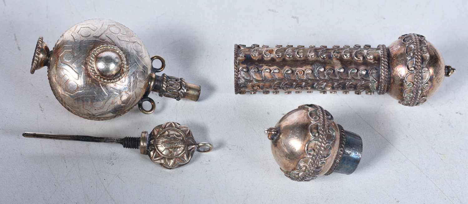 A Continental Silver Miniature Scroll Holder together with a Silver Scent Bottle both with Middle - Image 3 of 3
