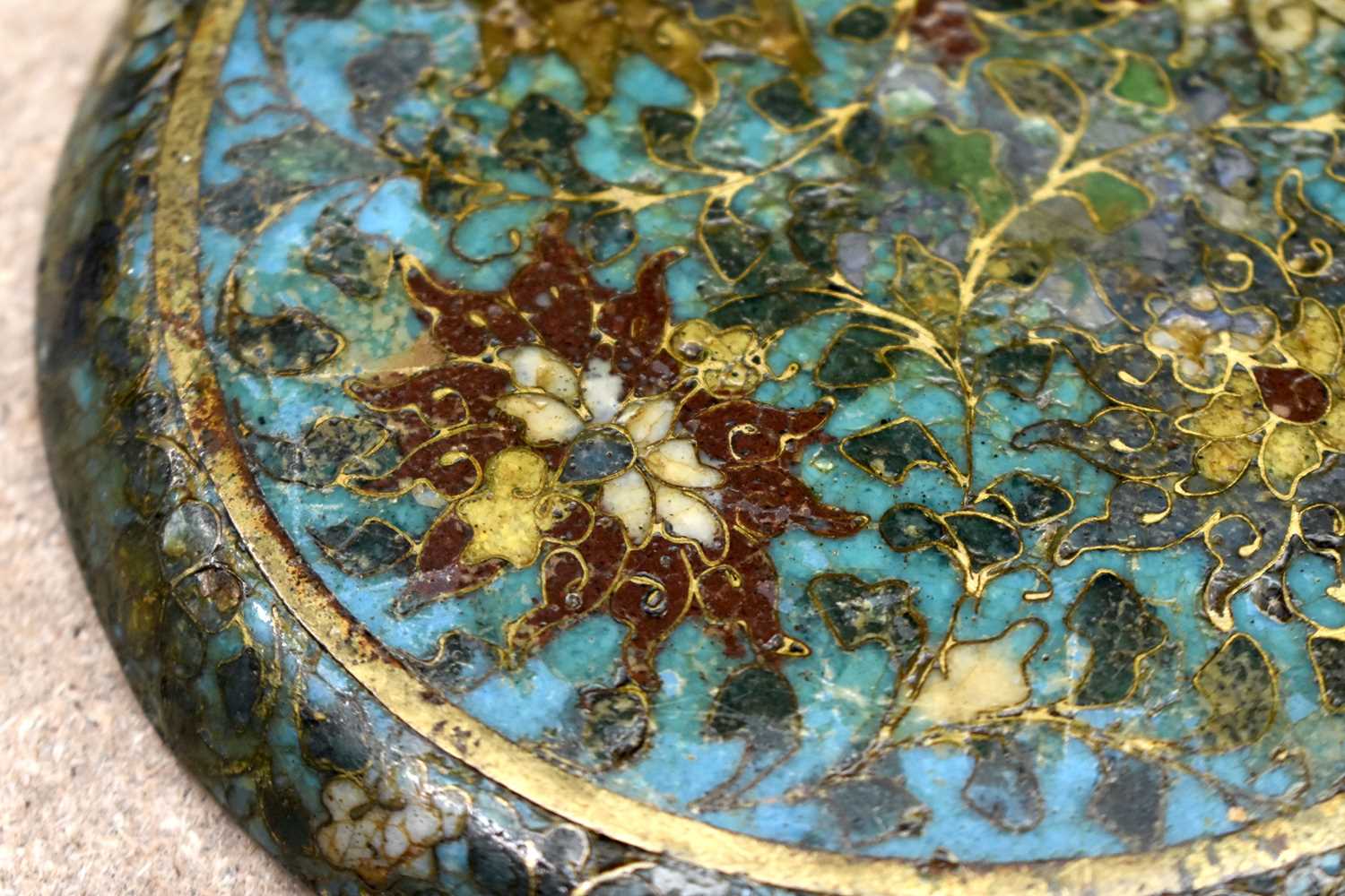 A VERY UNUSUAL 15TH CENTURY CHINESE CLOISONNE ENAMEL PLATE Ming, decorated with lotus to top and - Image 12 of 18