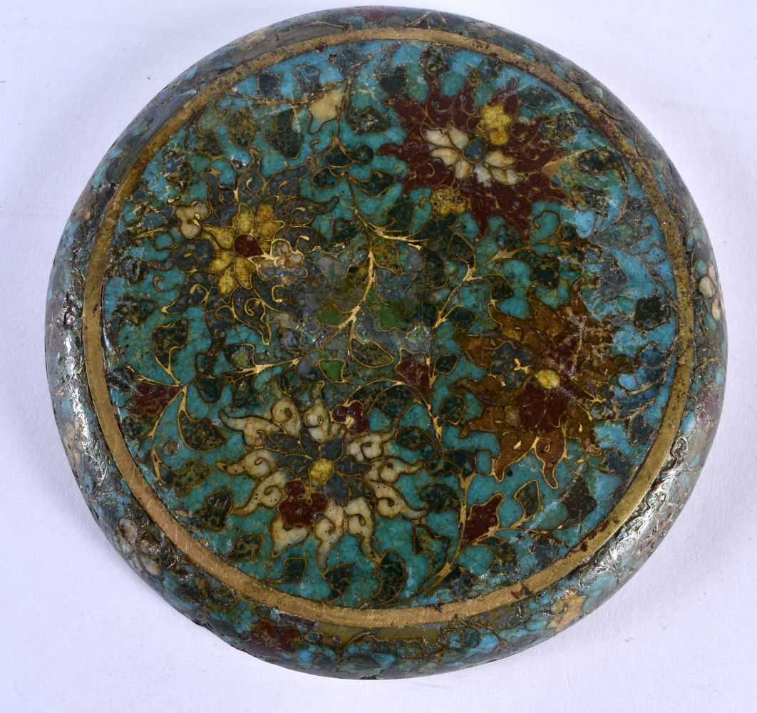 A VERY UNUSUAL 15TH CENTURY CHINESE CLOISONNE ENAMEL PLATE Ming, decorated with lotus to top and - Image 5 of 18