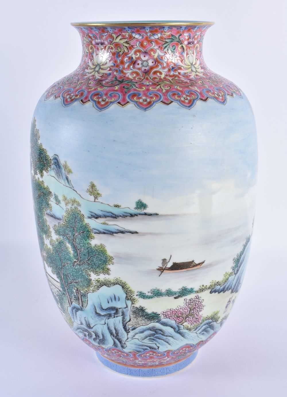 A FINE EARLY 20TH CENTURY CHINESE FAMILLE ROSE PORCELAIN LANTERN VASE Late Qing/Republic, painted - Image 2 of 20