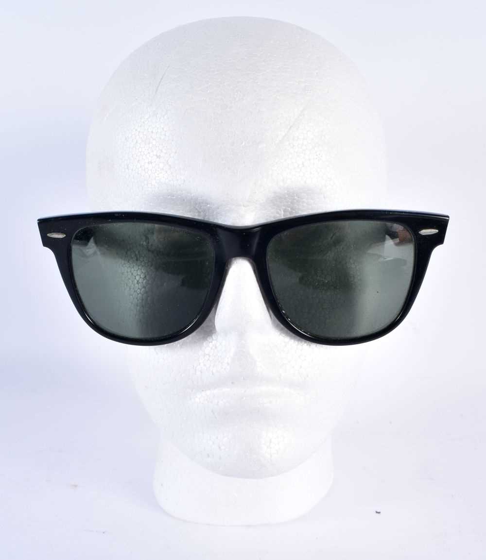 FOUR PAIRS OF RAYBAN SUNGLASSES. 15 cm wide. (4) - Image 2 of 9