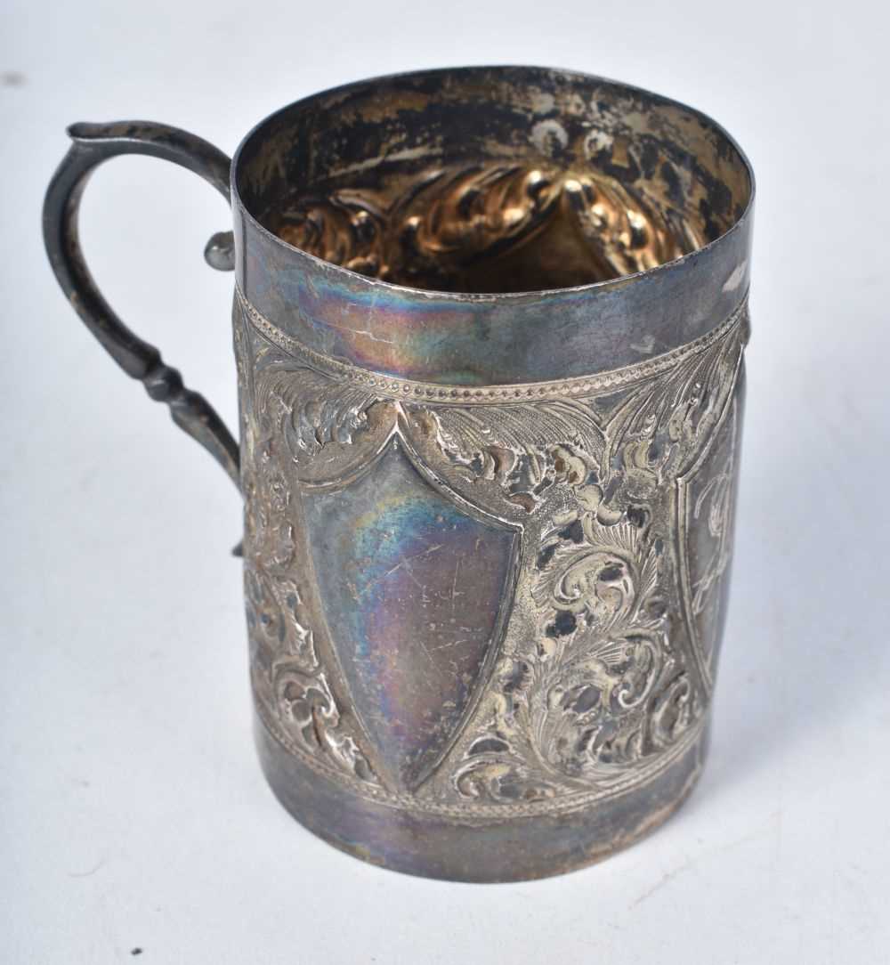 A Victorian Silver Christening Cup. Hallmarked Birmingham 1899. 7.2cm x 7.9cm x 5.6cm, weight 109g