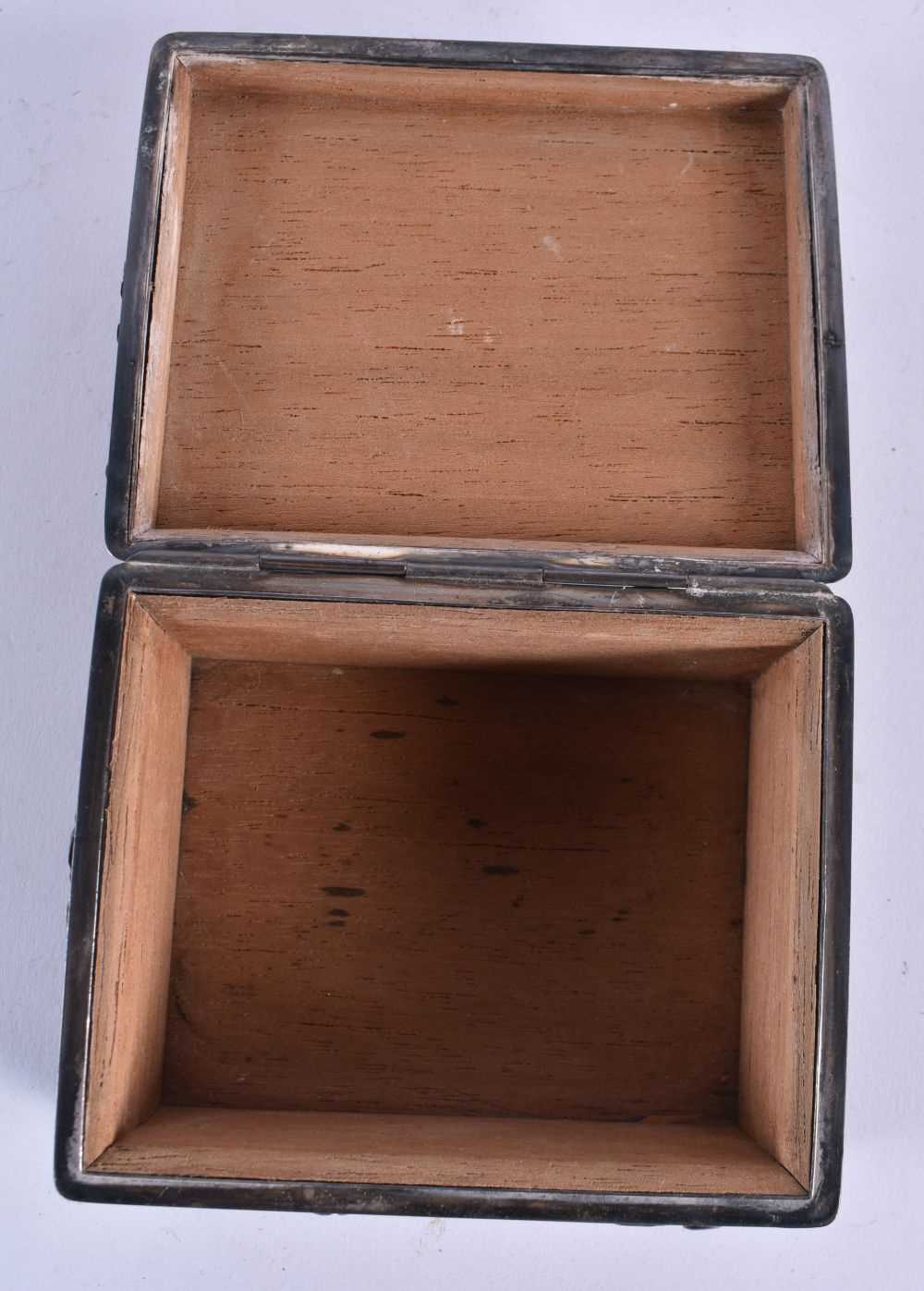A 19TH CENTURY JAPANESE MEIJI PERIOD SILVER BOX. 269 grams. 11 cm x 9 cm. - Image 2 of 7