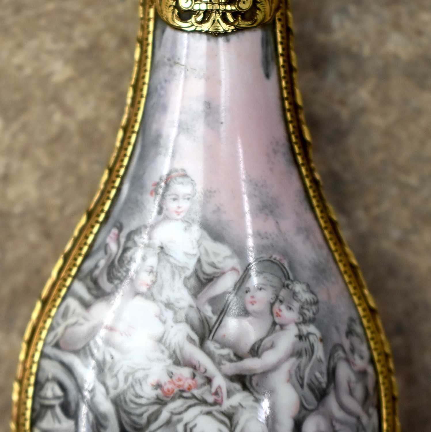 A FINE EARLY 19TH CENTURY VIENNESE ENAMEL AND ENGRAVED BRONZE SCENT BOTTLE AND STOPPER beautifully - Image 6 of 20