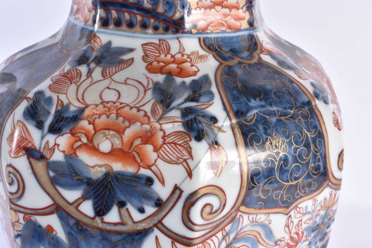 A LARGE 18TH CENTURY JAPANESE EDO PERIOD IMARI VASE AND COVER painted with landscapes, together with - Image 6 of 10