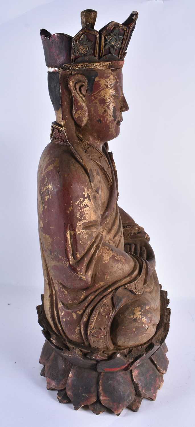 A VERY LARGE 17TH CENTURY CHINESE POLYCHROMED LACQUERED WOOD FIGURE OF A SEATED BUDDHA Late Ming, - Image 8 of 9
