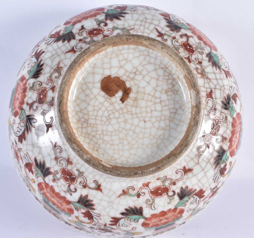 A CHINESE QING DYNASTY CRACKLED THAI MARKET BOWL painted with figures and foliage. 22 cm x 9 cm. - Image 5 of 5