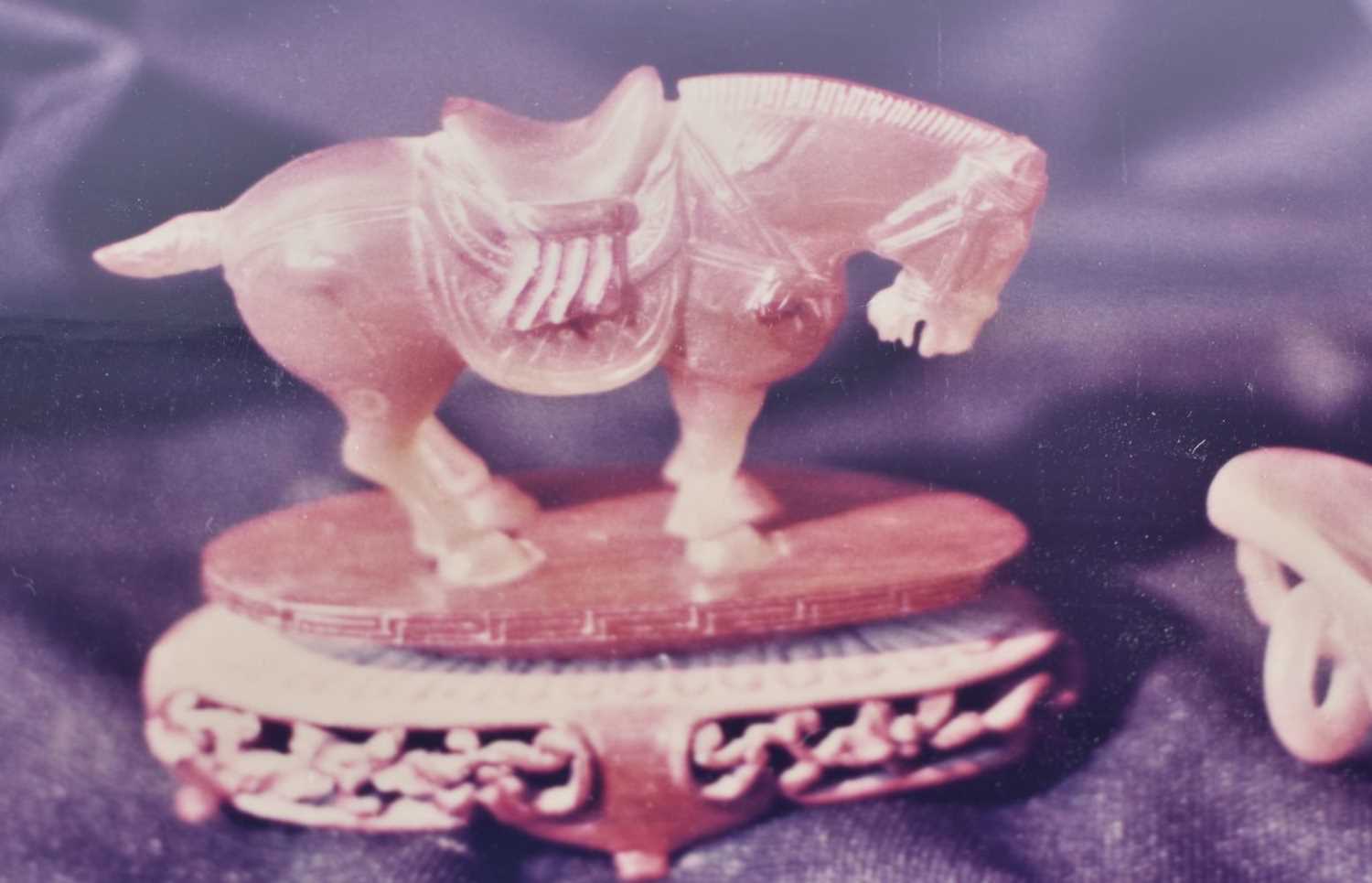 A 19TH CENTURY CHINESE CARVED AGATE FIGURE OF A HORSE Qing, modelled with head downturned. 7 cm x - Image 6 of 6