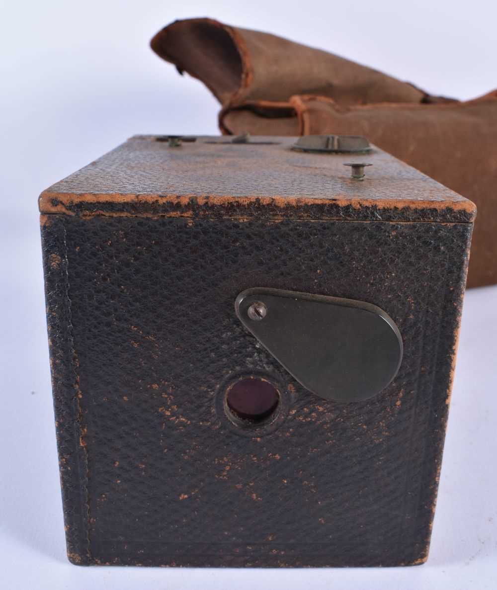 Eastman Kodak Box ANTIQUE CAMERA w/ Case. 20 cm x 14 cm. - Image 3 of 3