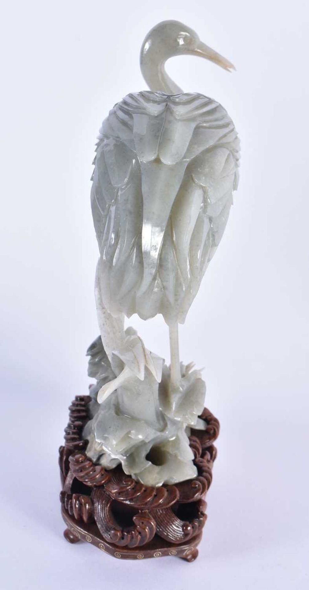 A LOVELY LARGE PAIR OF 19TH CENTURY CHINESE CARVED JADE FIGURES OF BIRDS Qing, beautifully carved - Image 9 of 44