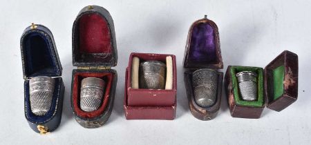 Five Silver Thimbles in Fitted Cases. Various Hallmarks. total weight of silver 21g (5)