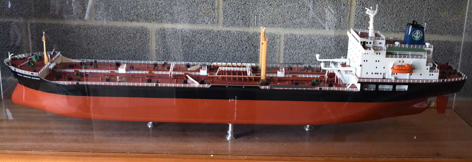 A Large Shipyard Model of the OSCO Iingram Osprey, 135 x 36cm - Image 5 of 6