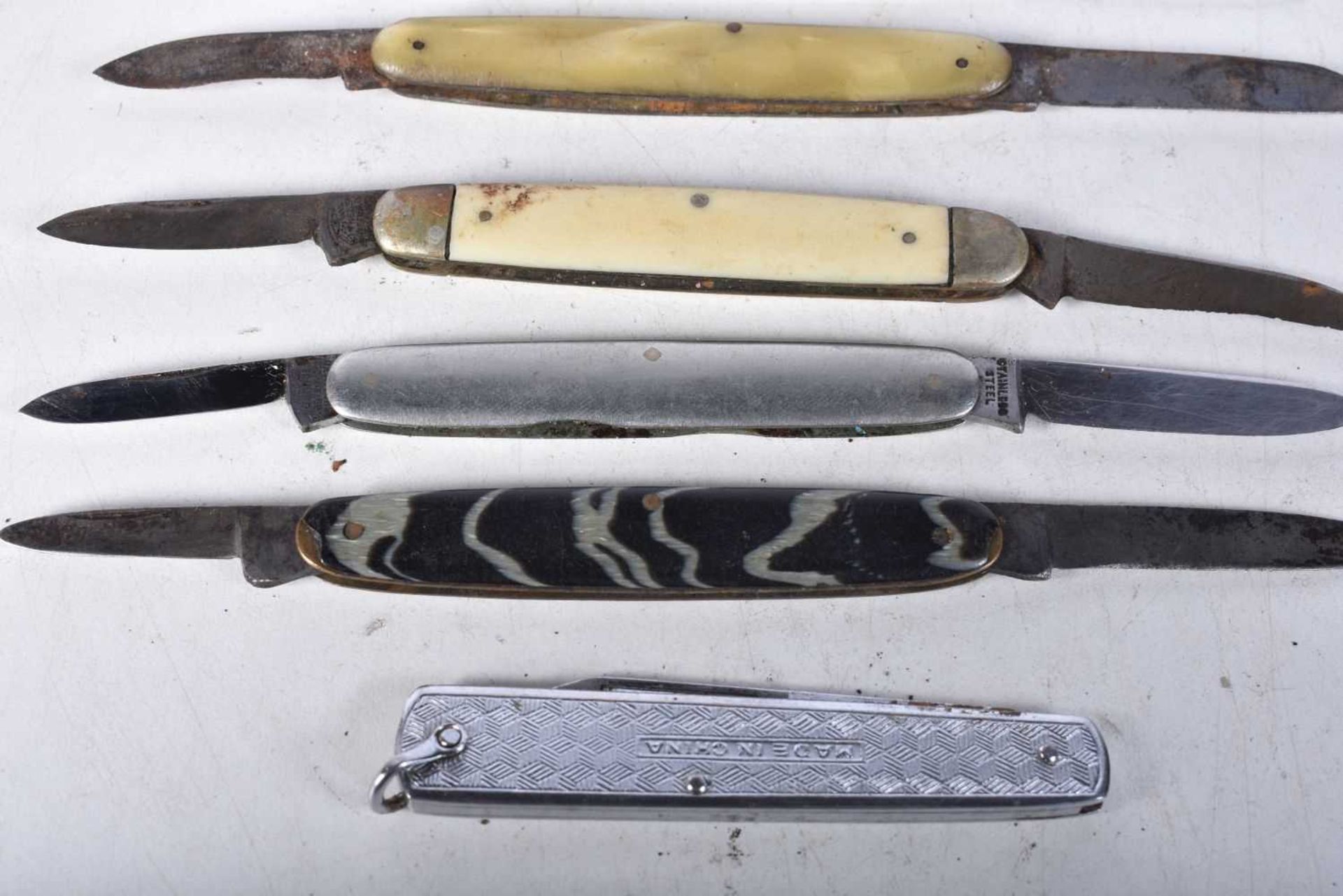 A Collection of Fifteen Assorted Vintage Pocket Knives. Largest 18cm (extended) (15) - Image 4 of 4