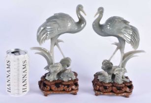 A LOVELY LARGE PAIR OF 19TH CENTURY CHINESE CARVED JADE FIGURES OF BIRDS Qing, beautifully carved
