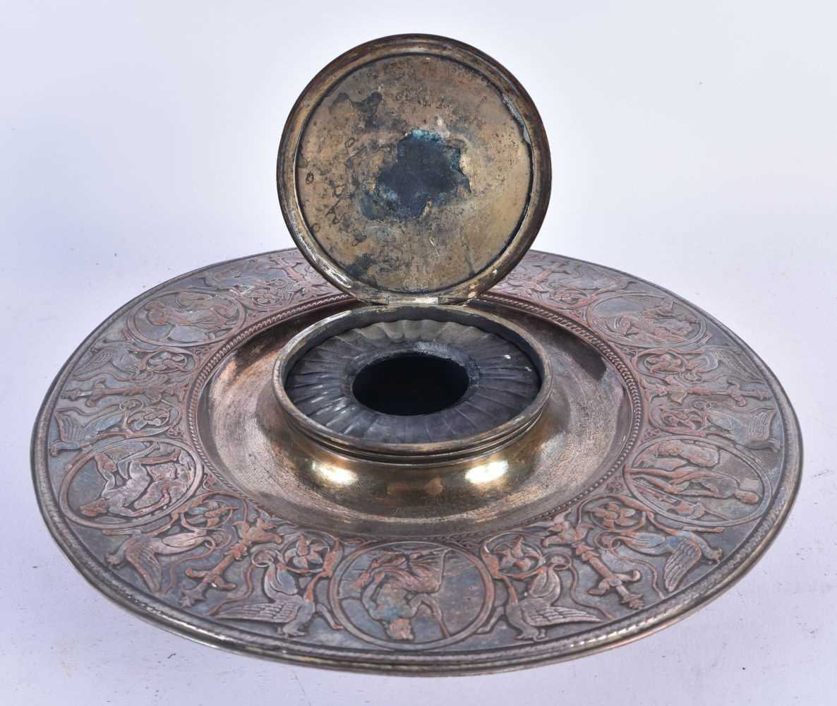 AN ANTIQUE ELKINGTON & CO SILVER PLATED REPOUSSE INKWELL. 18 cm diameter.