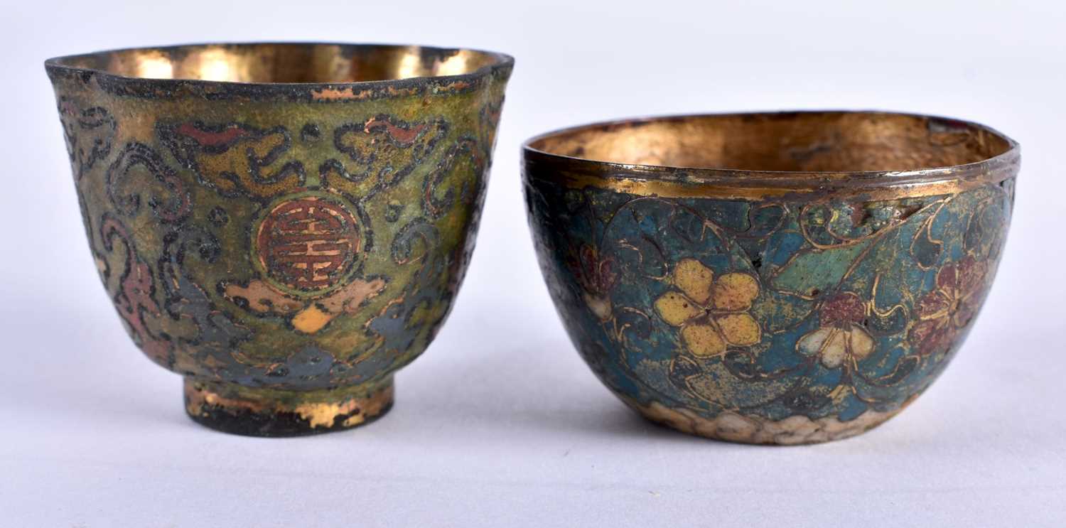 TWO RARE 16TH CENTURY CHINESE CLOISONNE ENAMEL TEABOWLS Ming. Largest 5.25 cm wide. (2) - Image 2 of 21