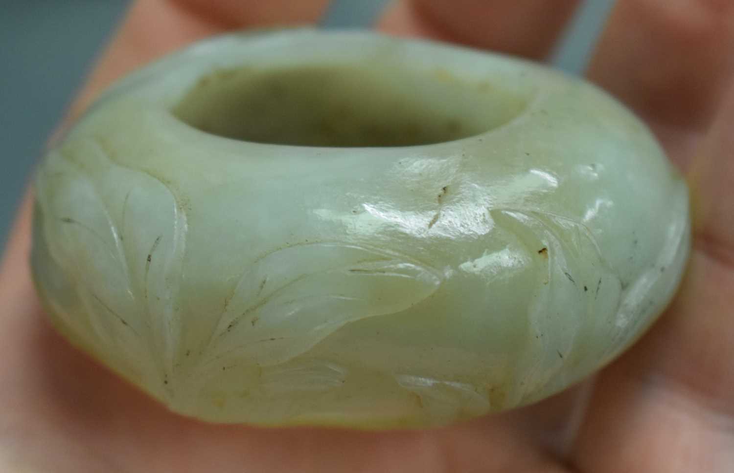 A GOOD 19TH CENTURY CHINESE CARVED JADE BRUSH WASHER Qing, of well hollowed form, overlaid with bats - Image 8 of 12