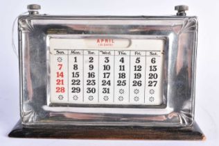 AN ART DECO SILVER MOUNTED WOOD DESK STAND CALENDER. Birmingham 1930. 19 cm x 15 cm.