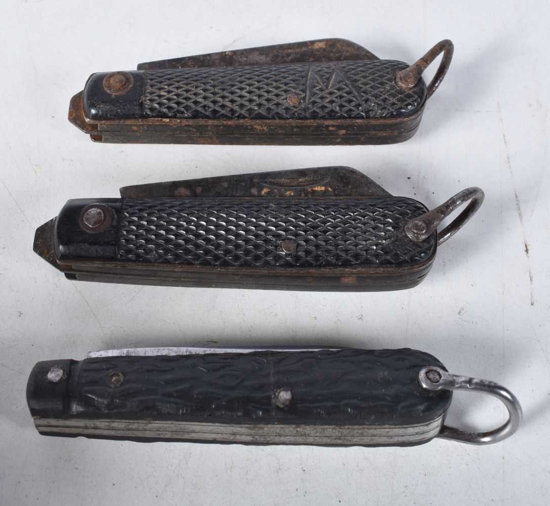 Three Vintage Penknives. Largest 15cm (extended blade) (3) - Image 3 of 3