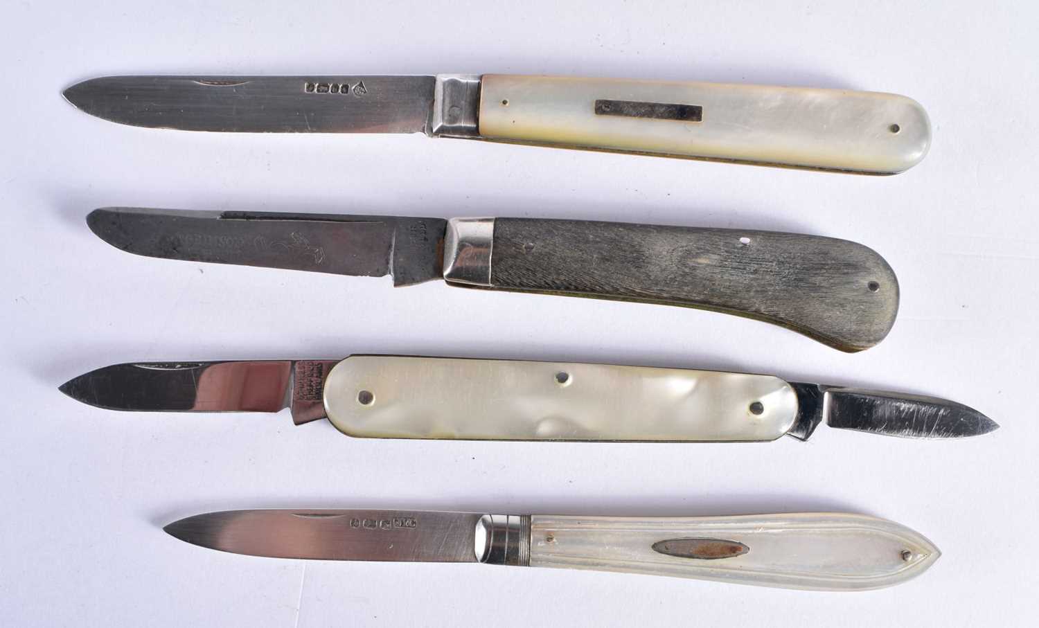 A Collection of Pocket Knives including 6 with Mother of Pearl handles and Silver Blades and 14 - Image 2 of 6