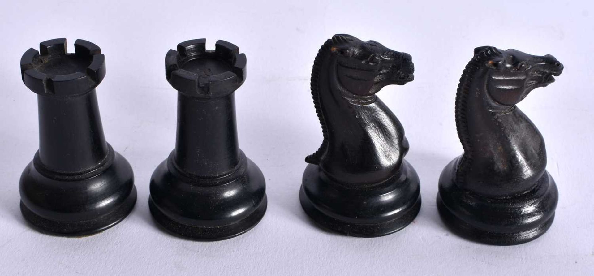 A LARGE ANTIQUE STAUNTON TYPE J JAQUES OF LONDON EBONY AND BOXWOOD CHESS SET (32 Pieces complete) - Image 18 of 44