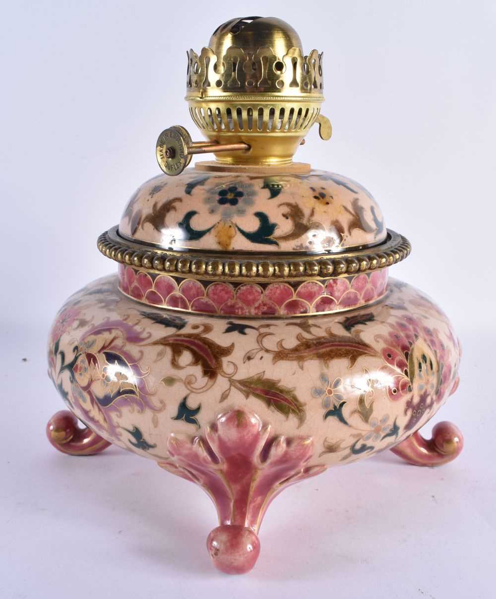 A VERY RARE 19TH CENTURY HUNGARIAN ZSOLNAY PECS OIL BURNER LAMP painted with floral sprays in the - Bild 3 aus 13