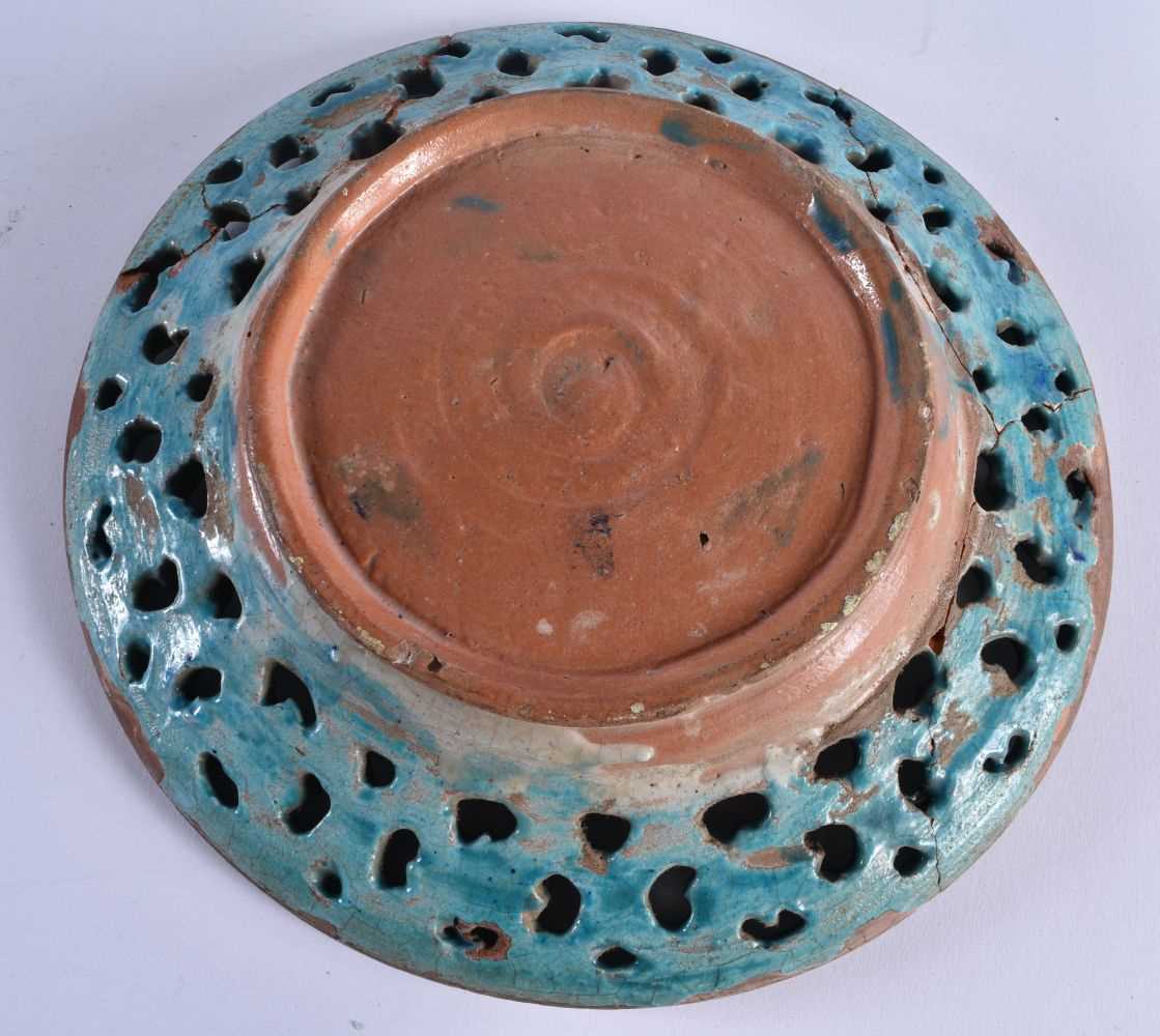AN ANTIQUE ITALIAN SORRENTOWARE WALNUT BOX together with a Islamic Middle Eastern dish. 24 cm - Image 11 of 11