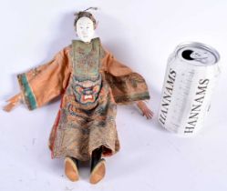 A 19TH CENTURY CHINESE SILK EMBROIDERED THEATRE DOLL Qing. 27 cm high.