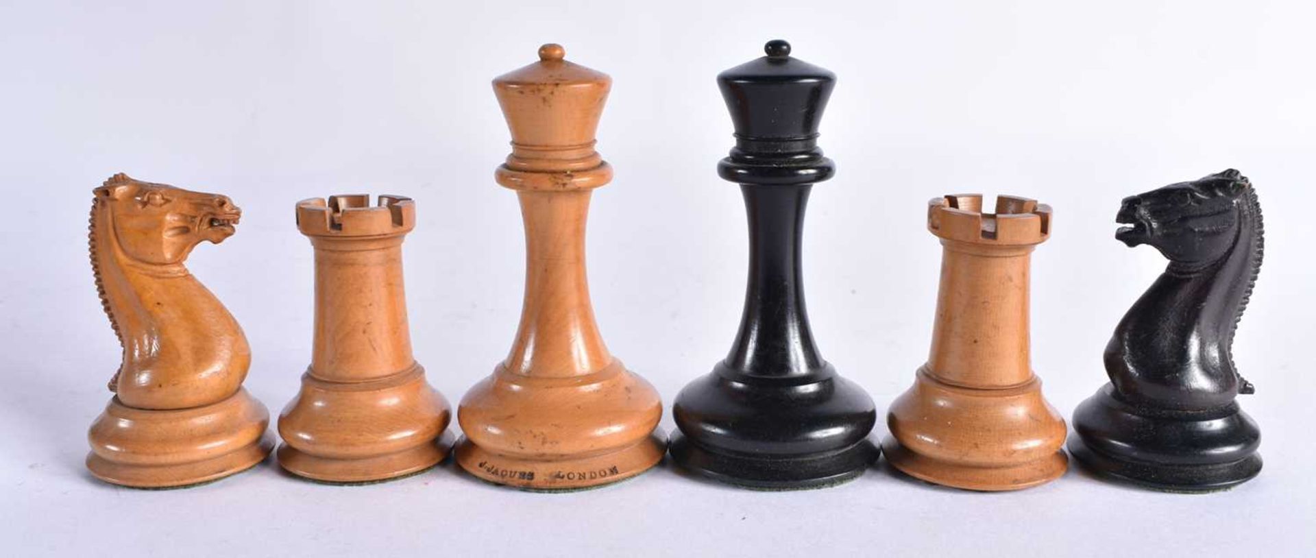 A LARGE ANTIQUE STAUNTON TYPE J JAQUES OF LONDON EBONY AND BOXWOOD CHESS SET (32 Pieces complete) - Image 2 of 44