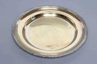 AN IRISH SILVER PLATE, maker Royal Irish Silver Company, Dublin 1969, Sheffield import mark 1968/