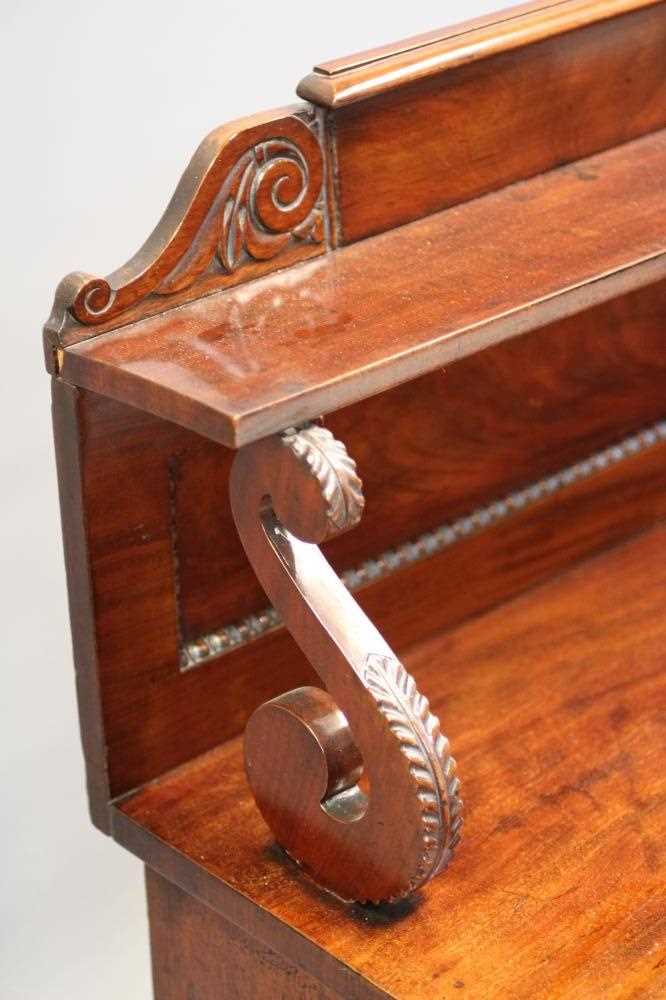 A VICTORIAN MAHOGANY CHIFFONIER, the panelled back with scroll carved surmount and shelf on scroll - Image 2 of 3