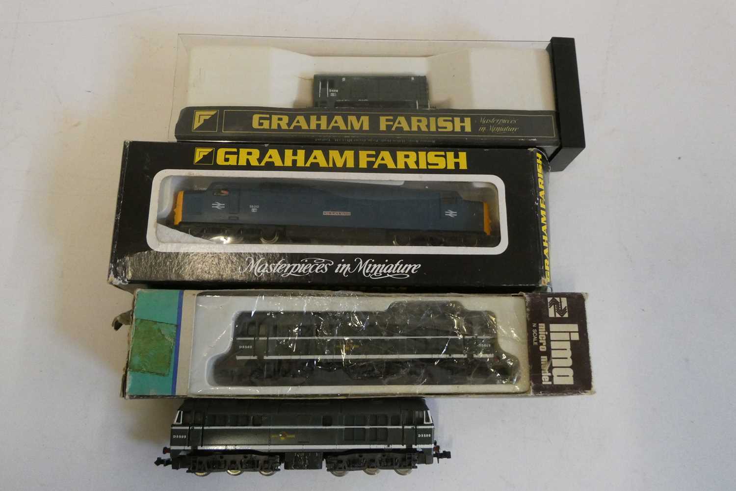 Graham Farish N gauge BR blue, Class 55 The Black Watch Locomotive, BR Green 08 Shunting