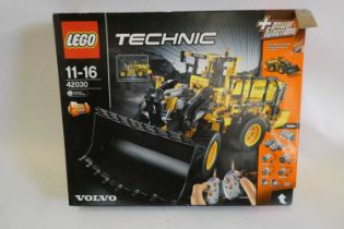 Lego Technic set 42030, Volvo L350F Wheel Loader, boxed Condition Report: Opened, built, unchecked