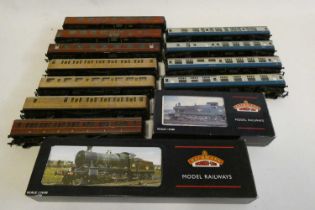 Bachmann GWR Prairie tank locomotive and GWR 43xx locomotive, items boxed, excellent, and unboxed