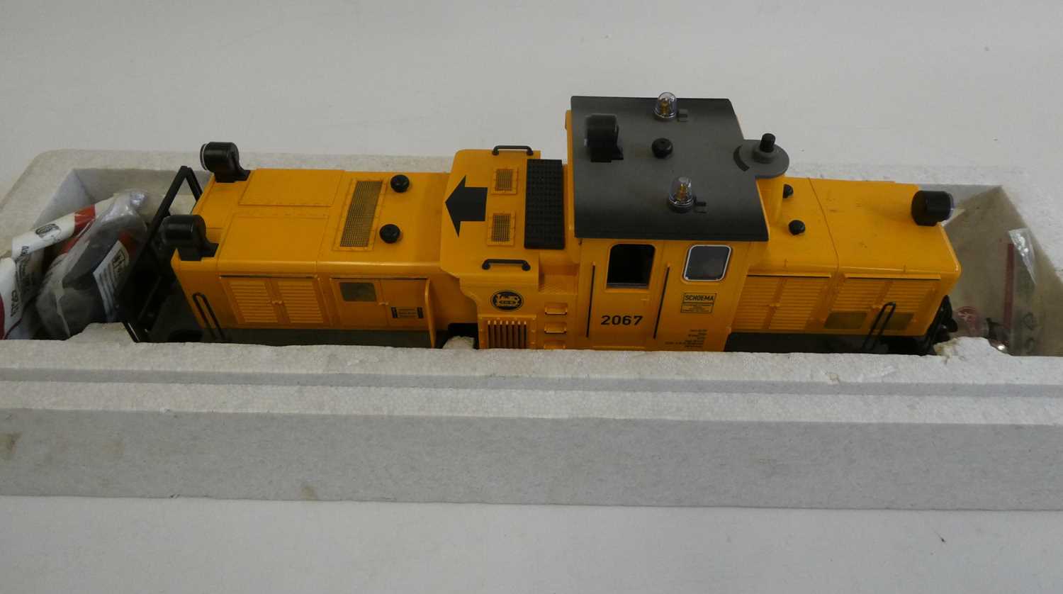 LGB 20670 diesel 1 connexion finished in yellow, boxed, fair