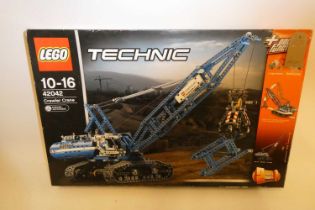 Lego Technic set 42042, Crawler Crane, boxed Condition Report: Opened, built, unchecked for