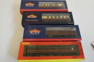 Four BR Passenger coaches by Hornby and Bachmann Railways, all items boxed, excellent