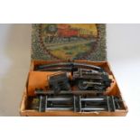 Hornby No.0 Clockwork passenger train set with some extra clockwork track, fair