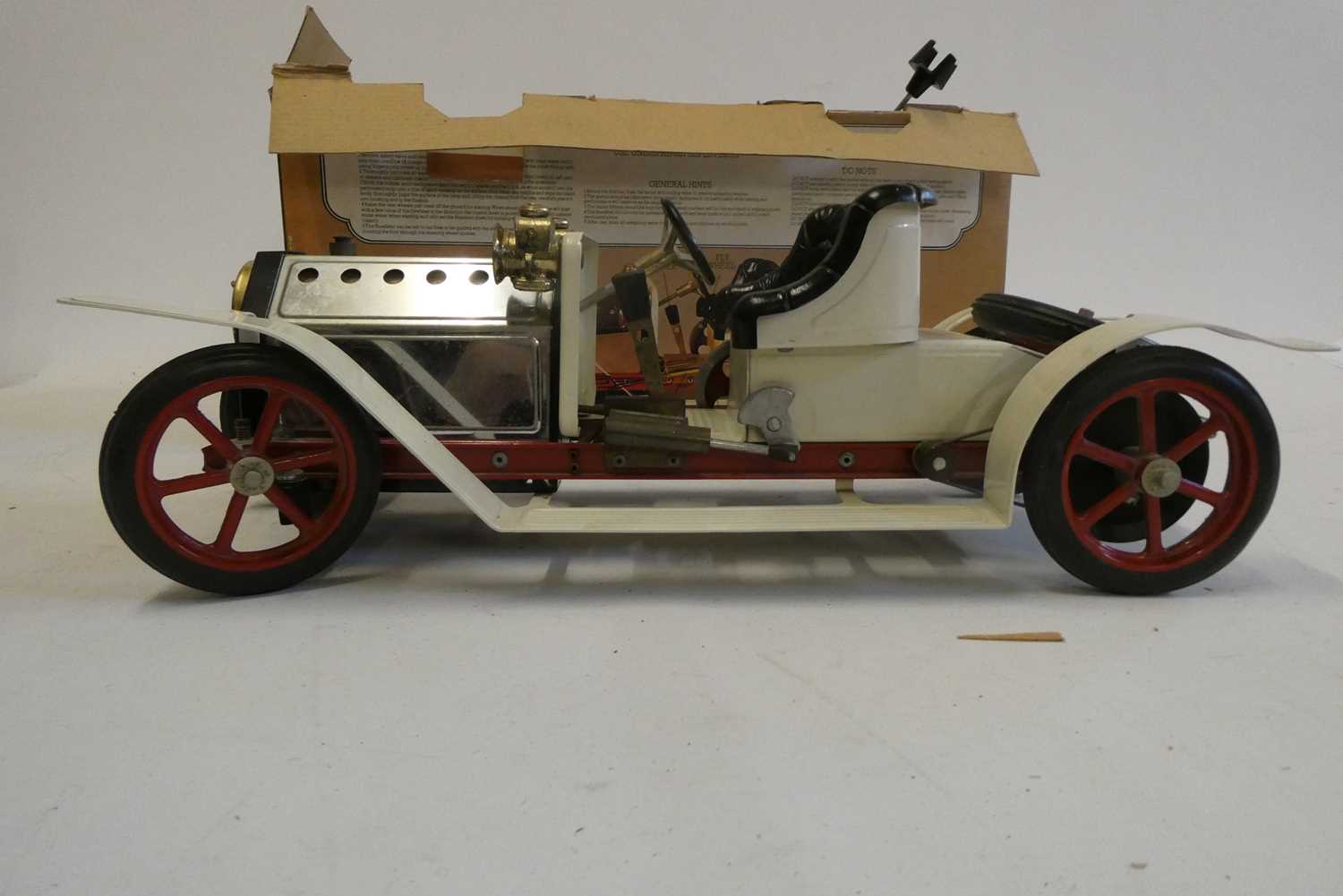 Mamod Steam Roadster SA1, boxed with accessories, model show signs of little or no use, some storage - Bild 2 aus 2