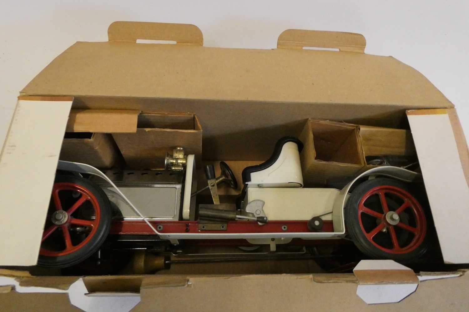 Mamod Steam Roadster SA1, boxed with accessories, model show signs of little or no use, some storage