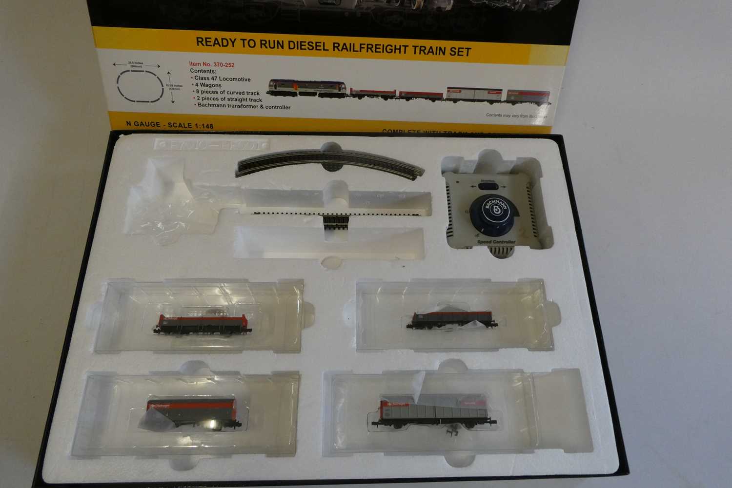 Graham Farish N gauge Train Set, diesel rail freight, no locomotive wagons and controller only,