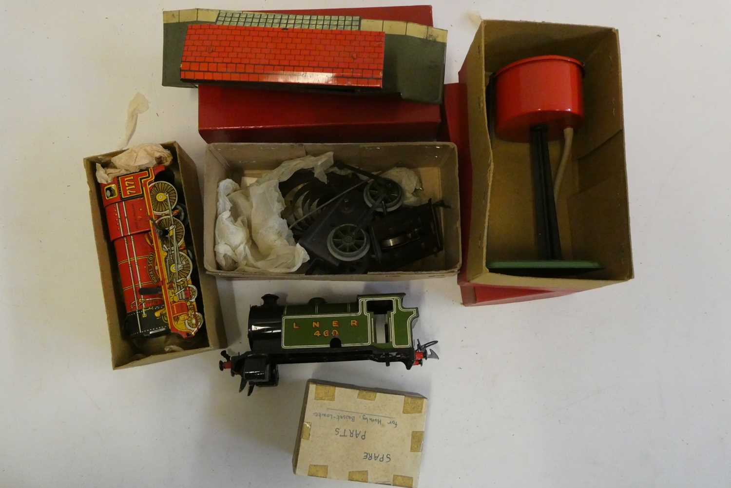 Hornby No1 water tower, No2 signal, boxed, good, Brimtoy clockwork locomotive, small station, Hornby